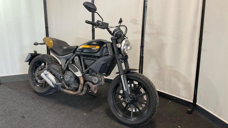 DUCATI SCRAMBLER 800