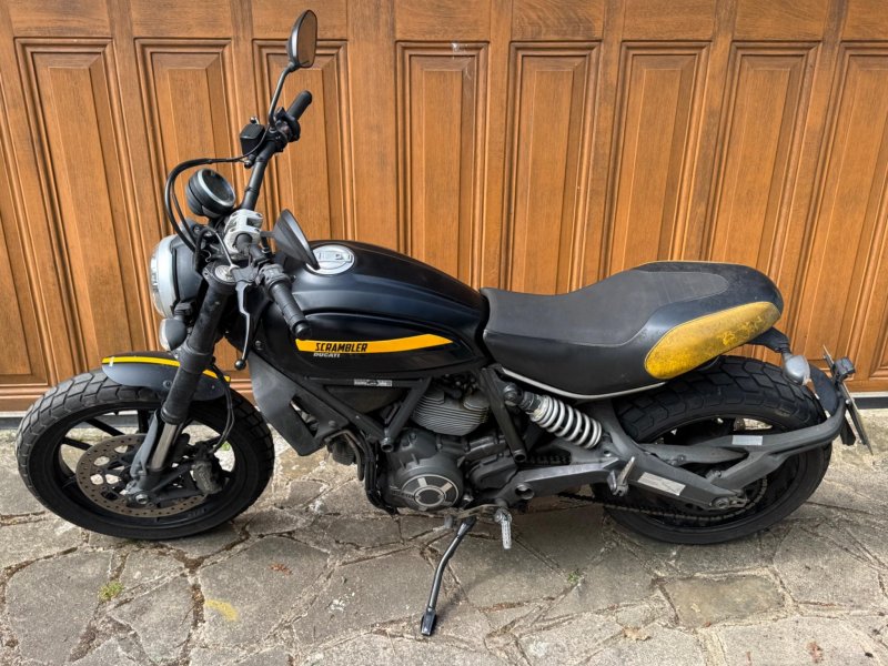DUCATI SCRAMBLER 800
